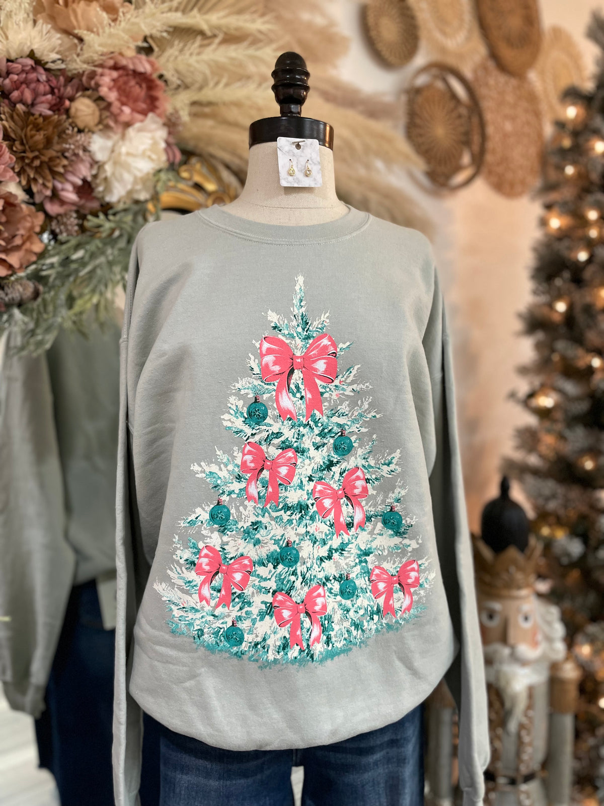 Fancy Christmas Tree Graphic Crewneck