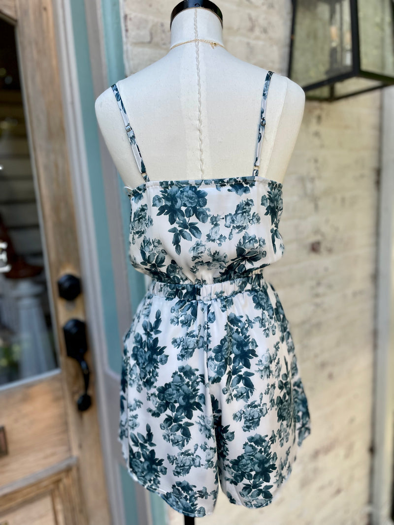 Nothing Compares Floral Romper-Blue