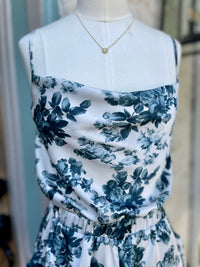 Nothing Compares Floral Romper-Blue