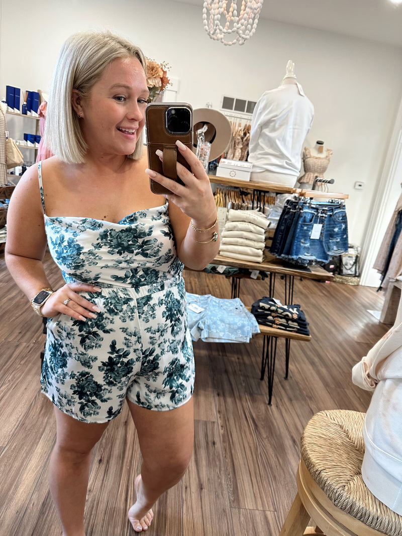 Nothing Compares Floral Romper-Blue